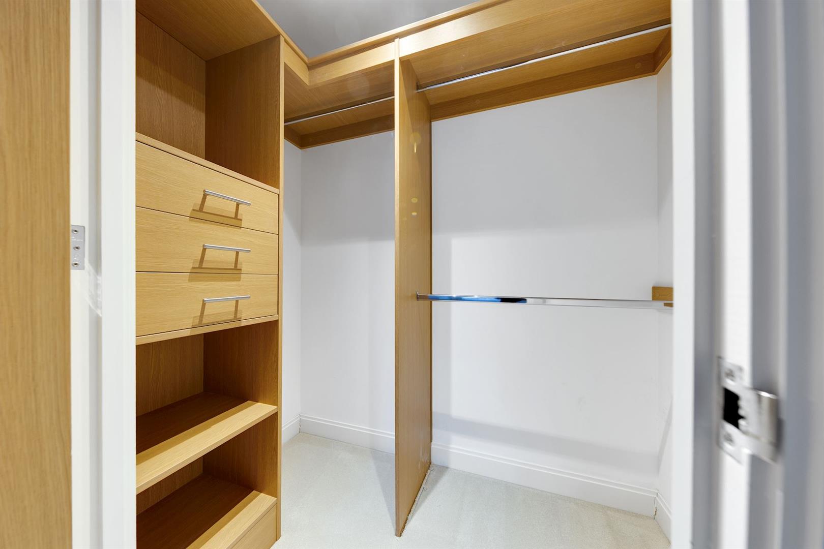 Birch Place, Dukes Ride, Crowthorne, RG45 6GT