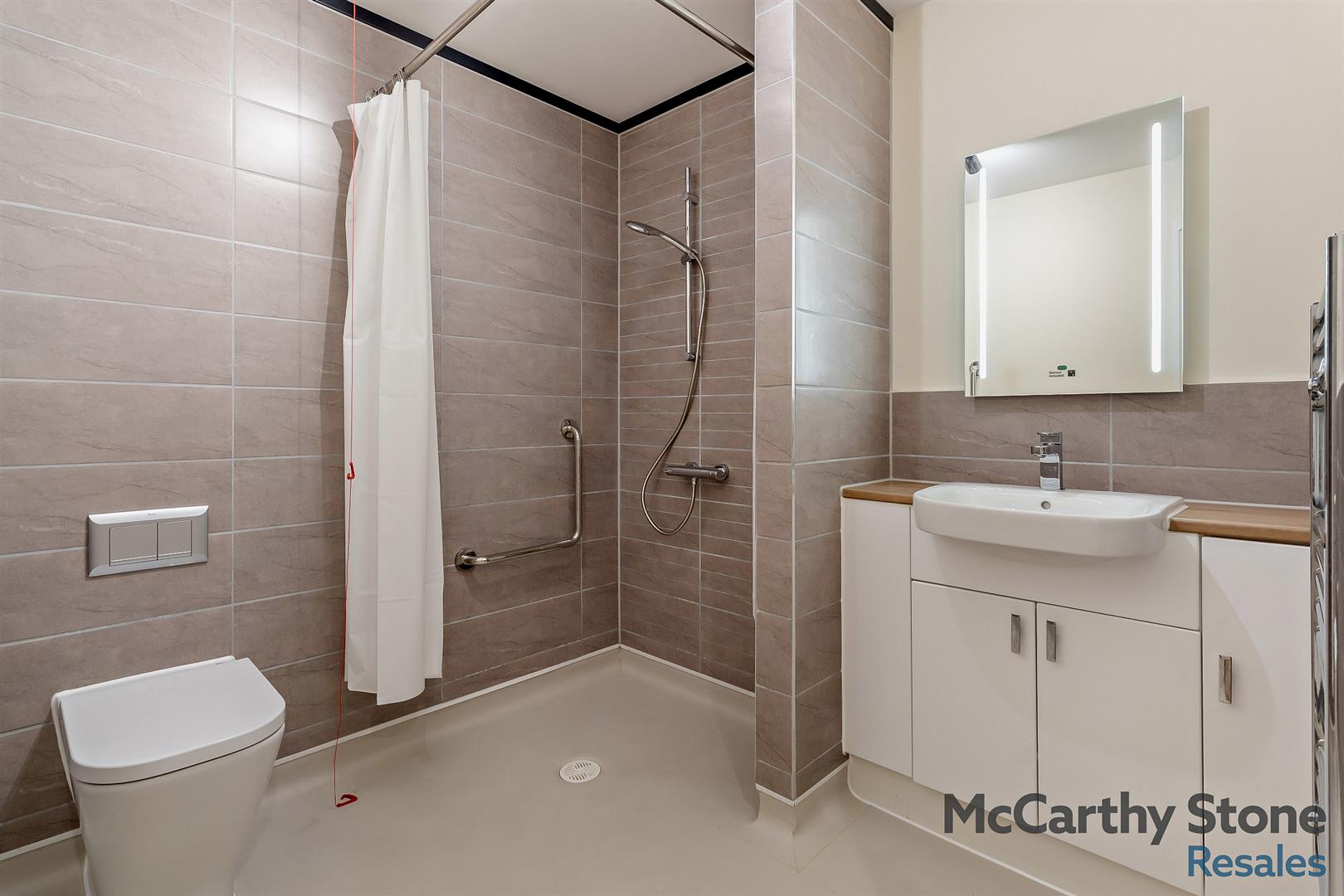 Roslyn Court, Lisle Lane, Ely, Cambridgeshire, CB7 4FA