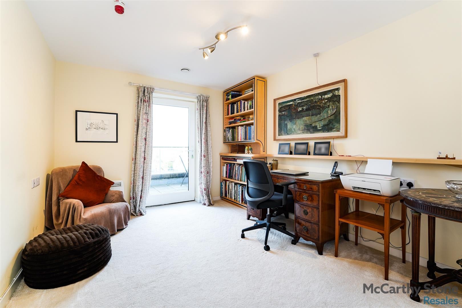 Lyle Court, 25 Barnton Grove, Edinburgh, EH4 6EZ