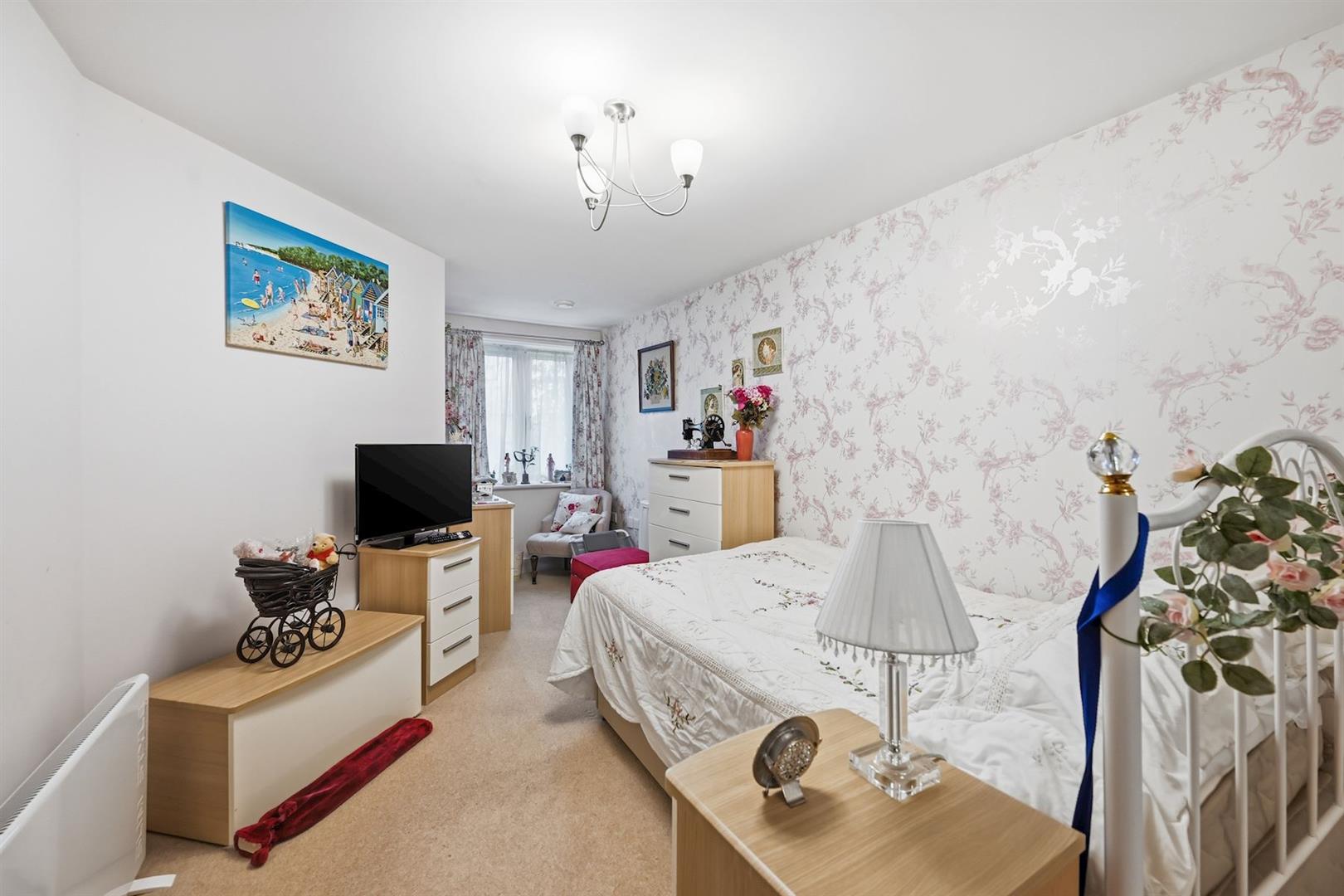 141 White Hart Lane, Romford, RM7 8LZ