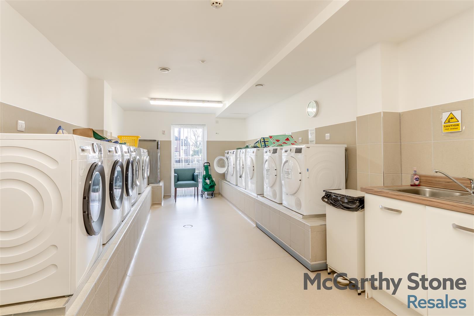 Wilford Lane, West Bridgford. River Facing Apartment