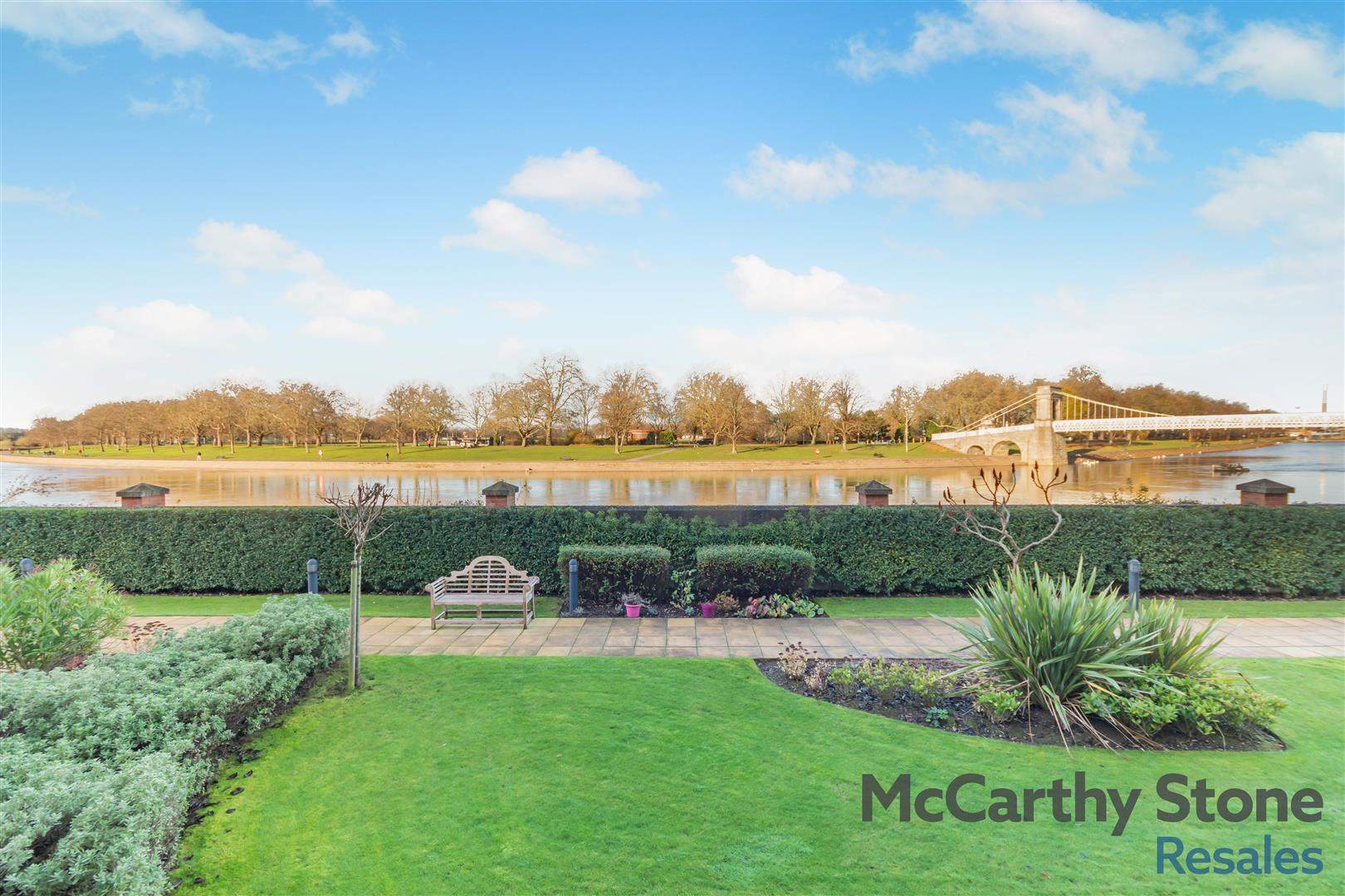 Wilford Lane, West Bridgford. River Facing Apartment