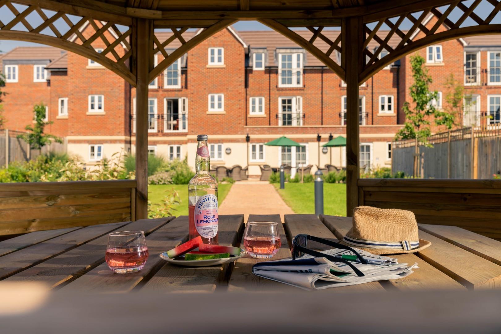 Lowe House, London Road, Knebworth