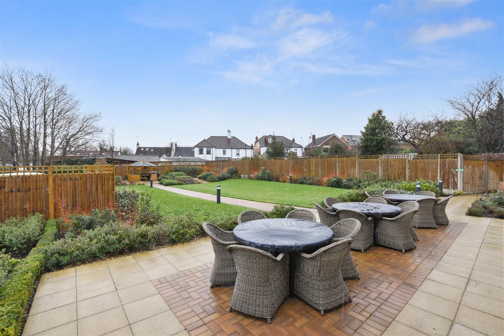 Lowe House, London Road, Knebworth