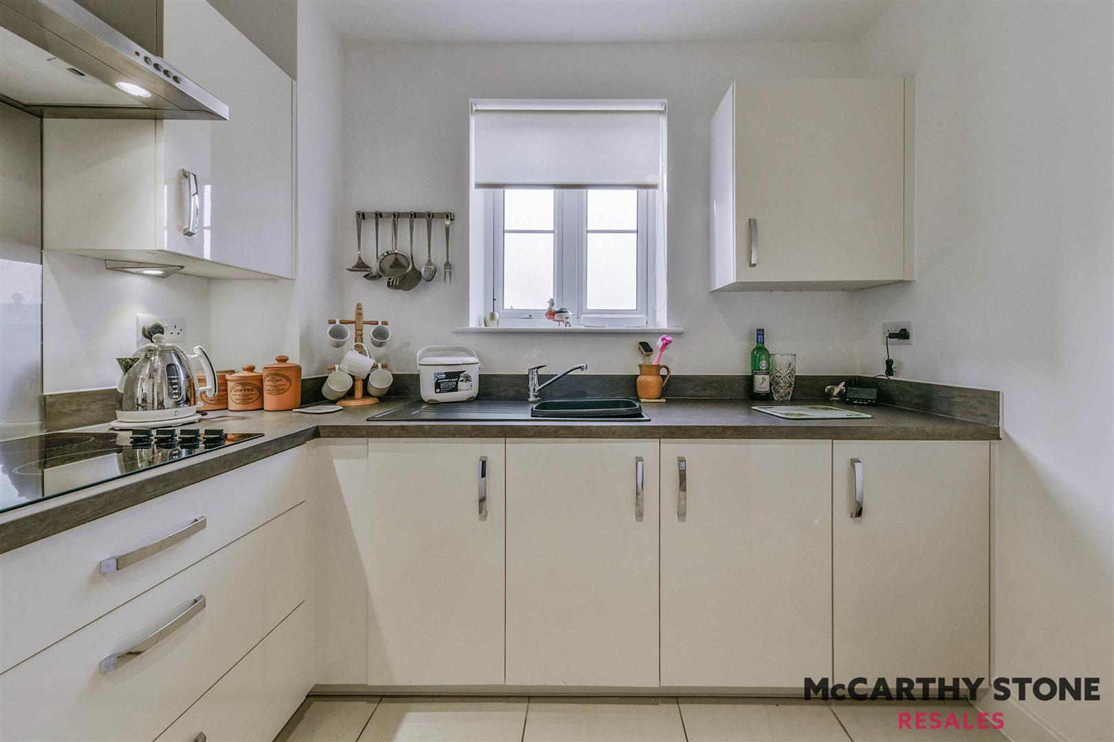 Lowe House, London Road, Knebworth