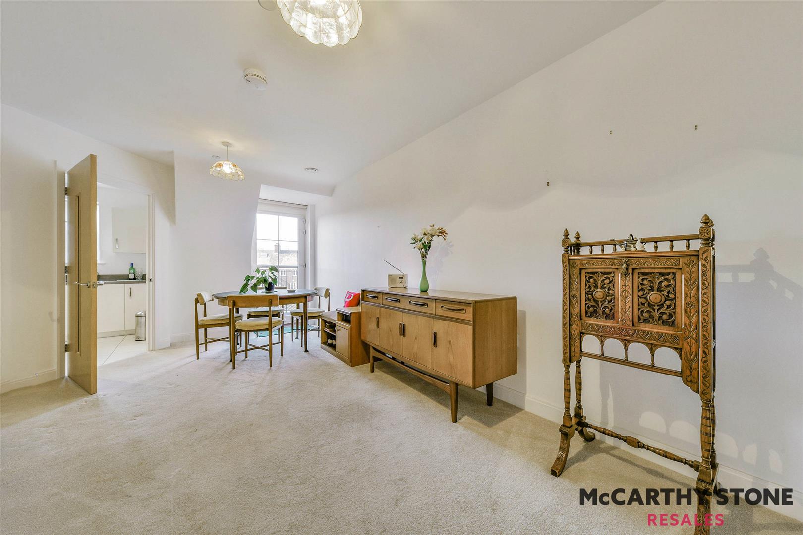 Lowe House, London Road, Knebworth