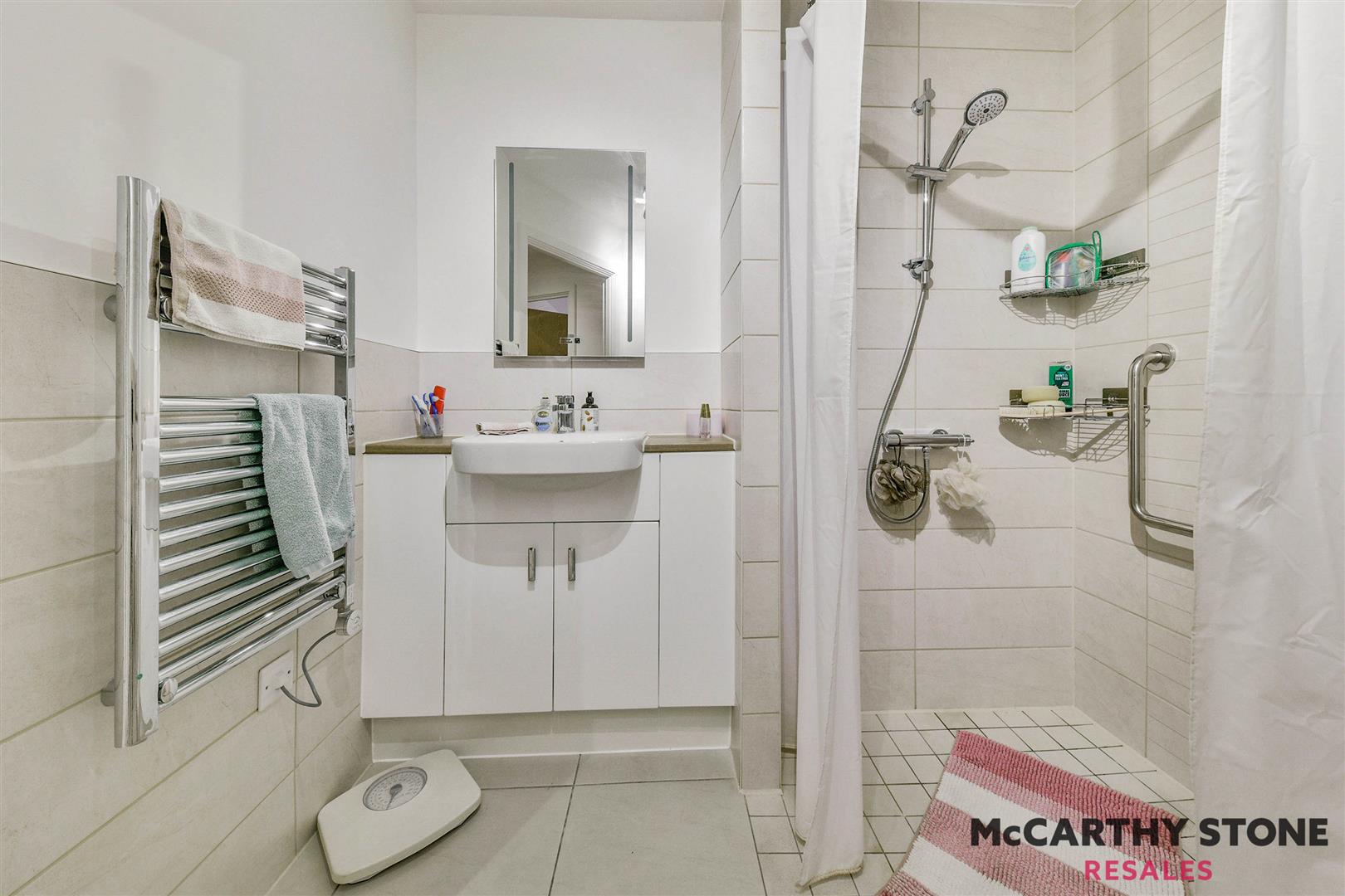 Lowe House, London Road, Knebworth