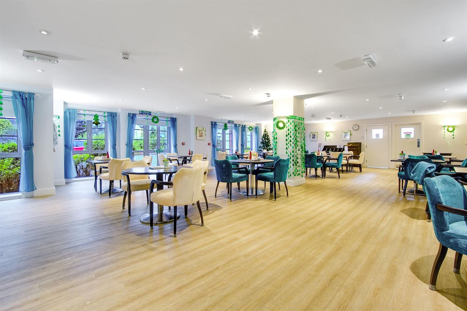 Kingston Road, Raynes Park, London. SW20 8DA