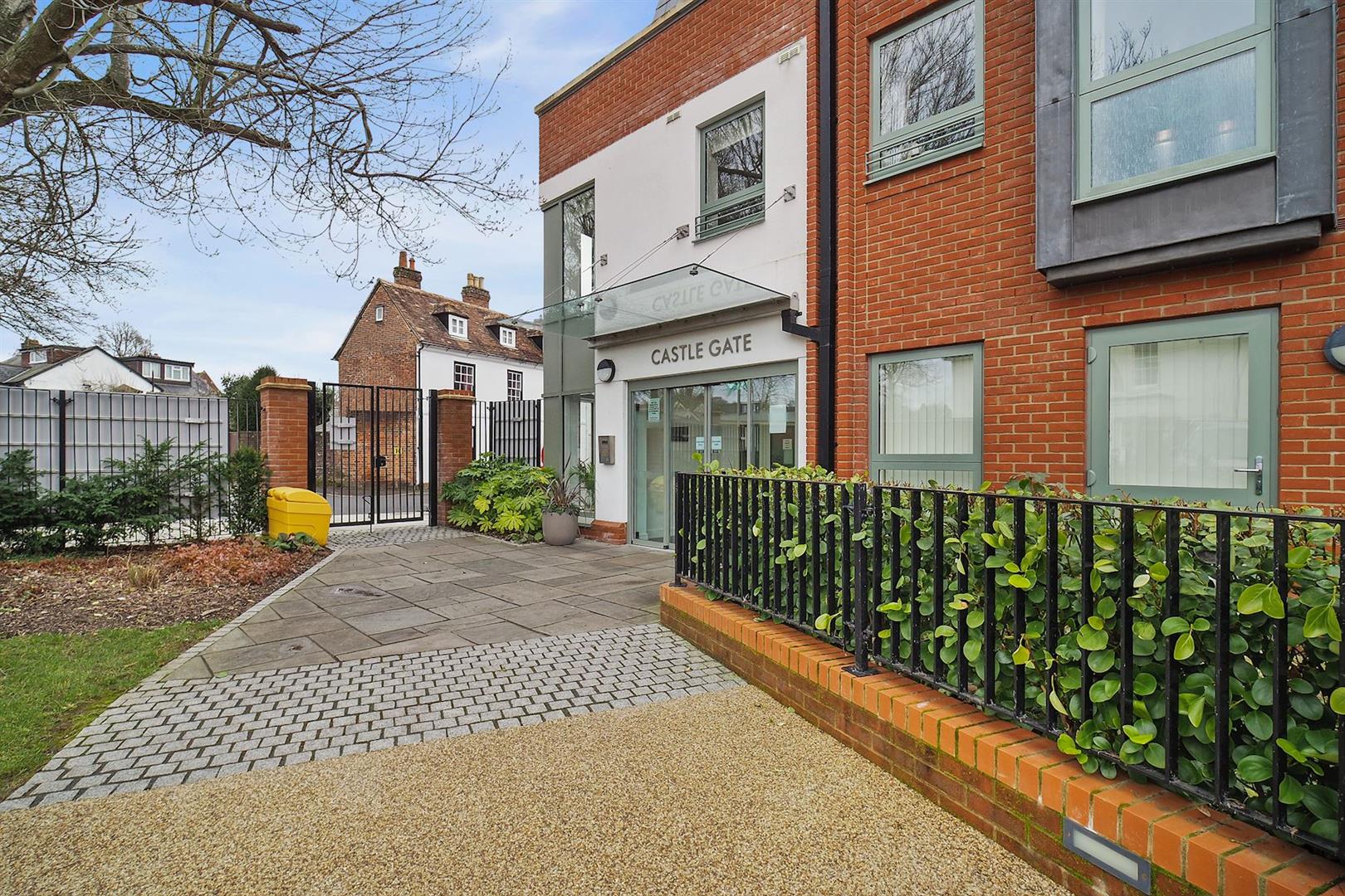Castle Gate Endless Street, Salisbury