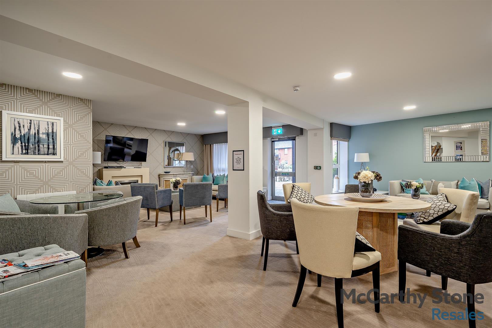 Castle Gate Endless Street, Salisbury