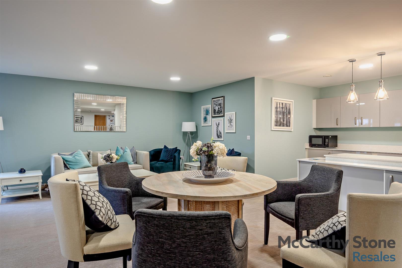 Castle Gate Endless Street, Salisbury