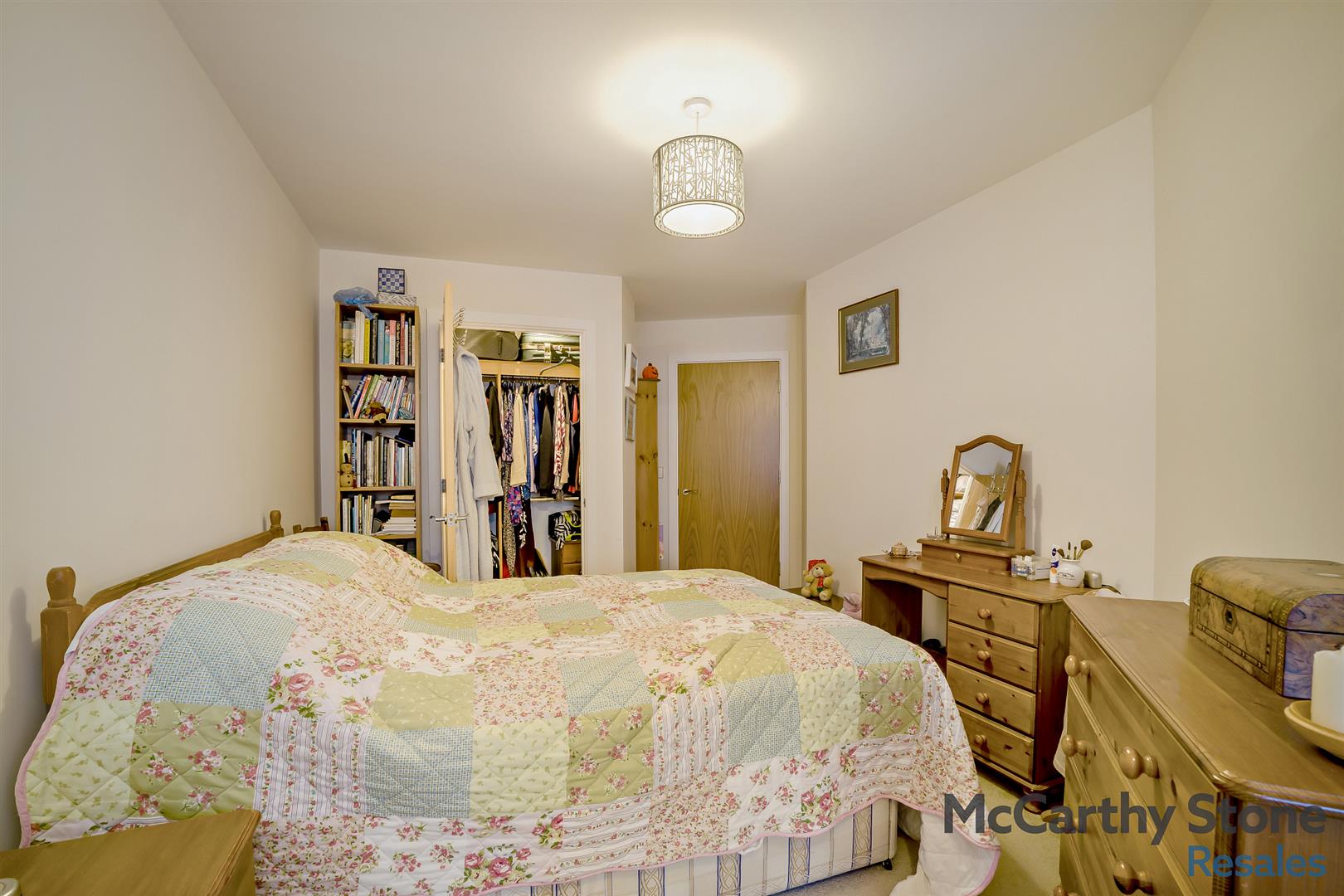 Castle Gate Endless Street, Salisbury