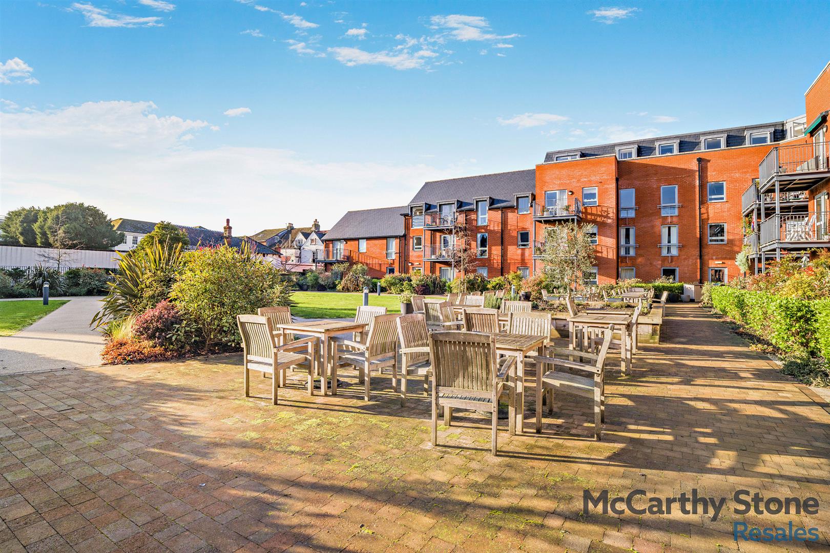 Castle Gate Endless Street, Salisbury