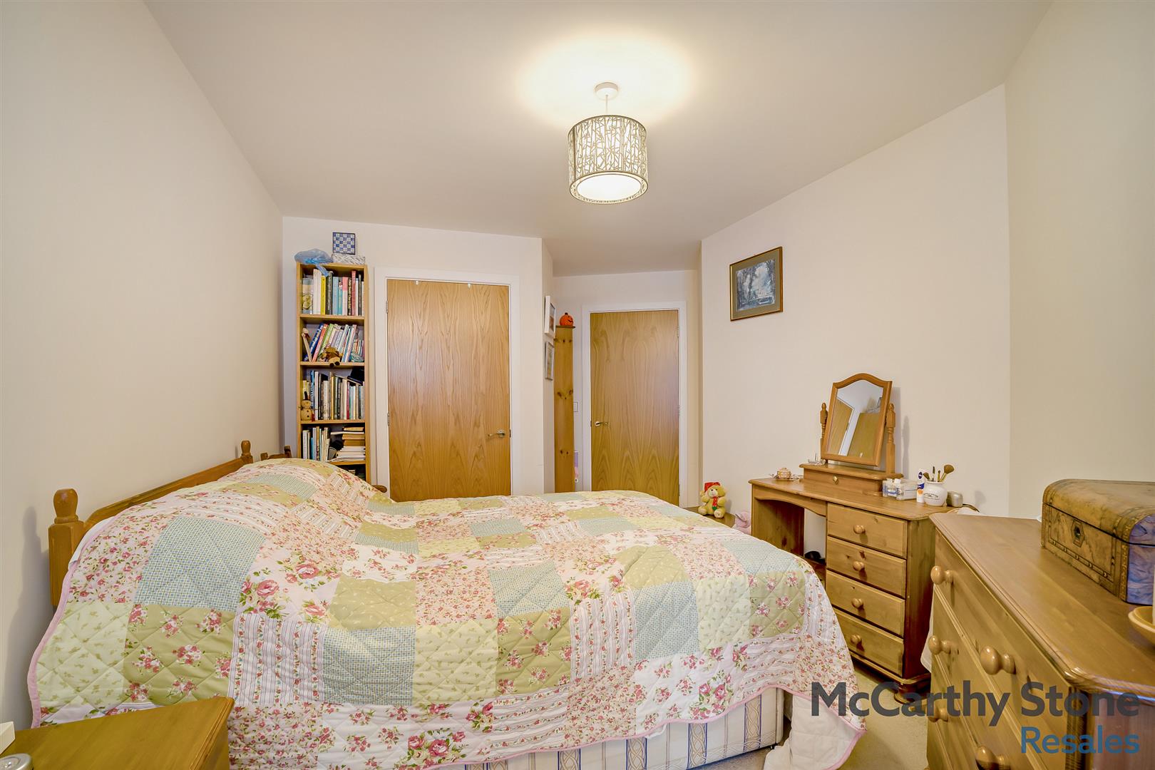 Castle Gate Endless Street, Salisbury