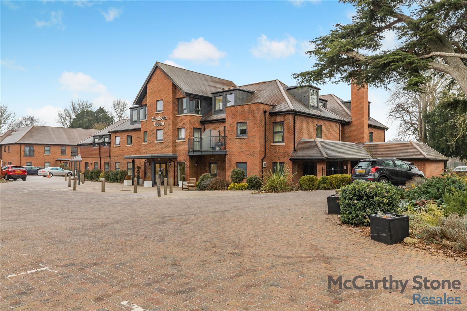 Elizabeth House, St. Giles Mews, Stony Stratford, Milton Keynes, MK11 1HT