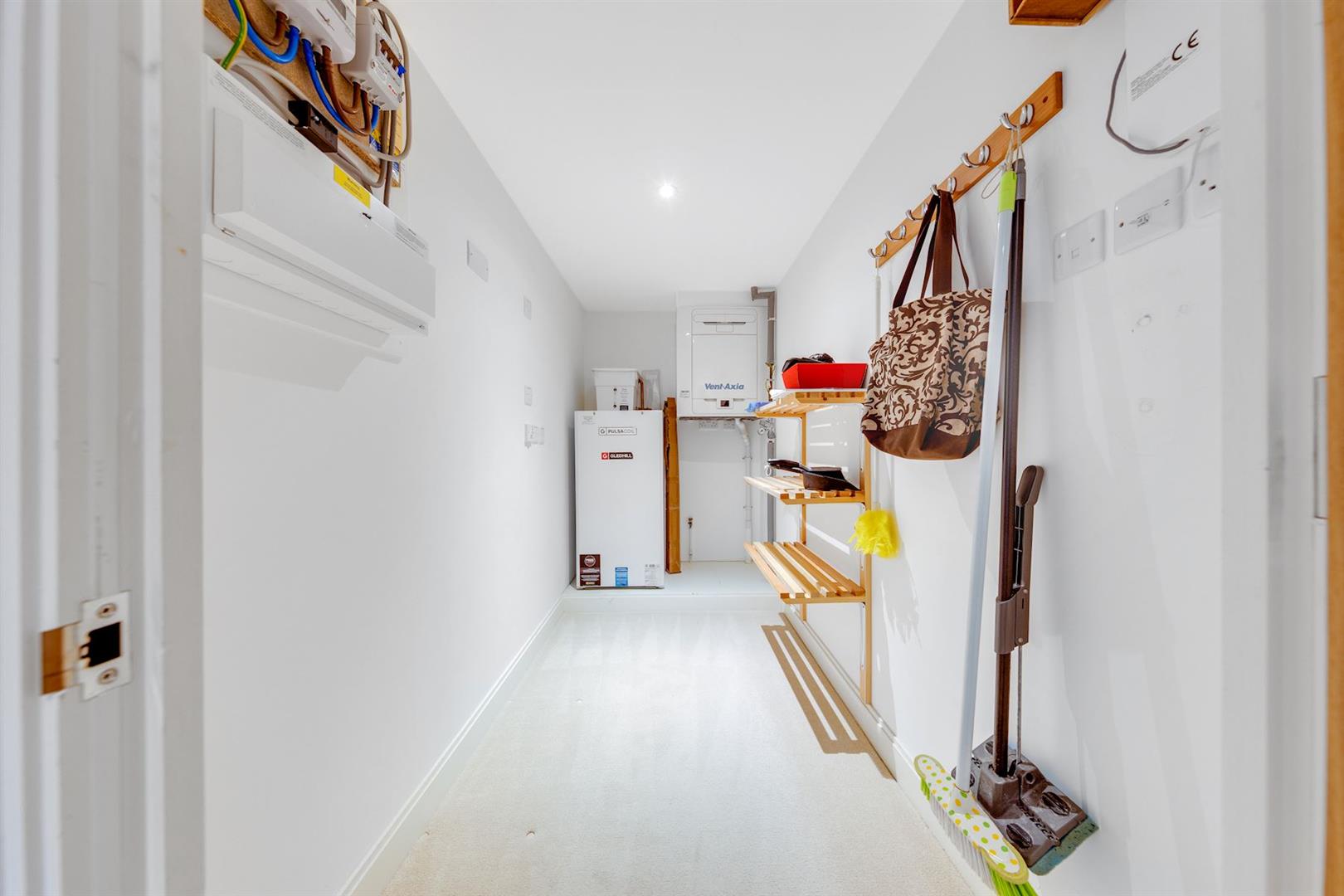 Dukes Ride, Crowthorne, RG45 6GT