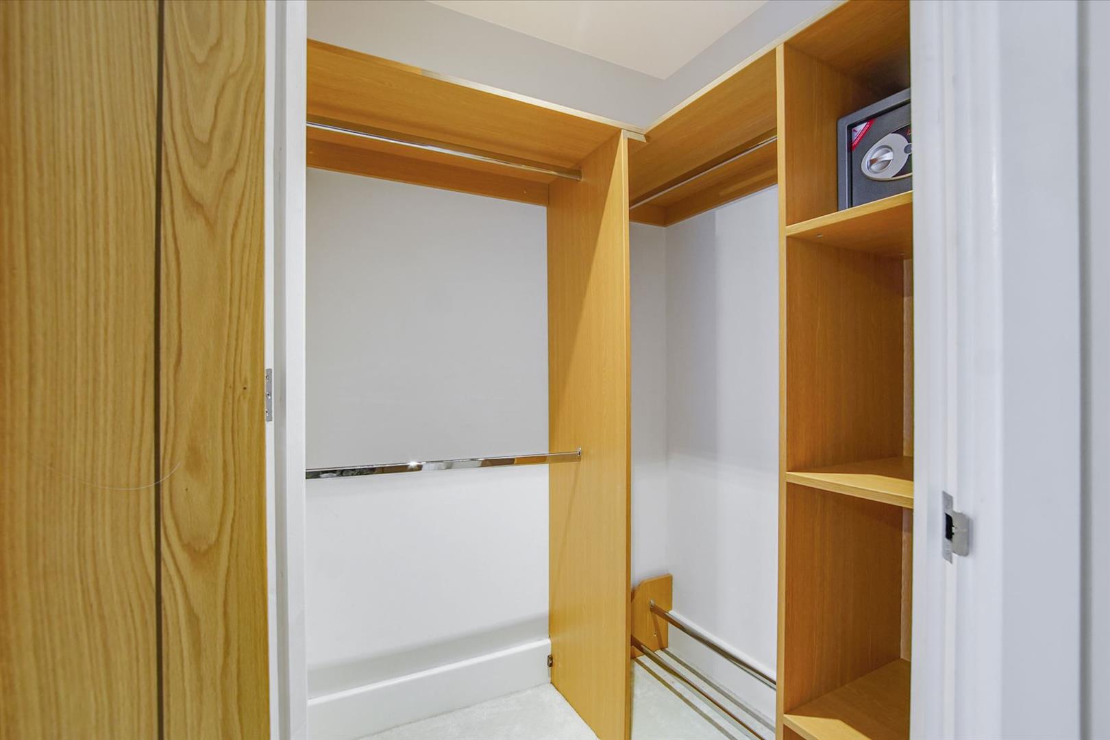 246 Kingston Road,, Raynes Park, London, SW20 8DA