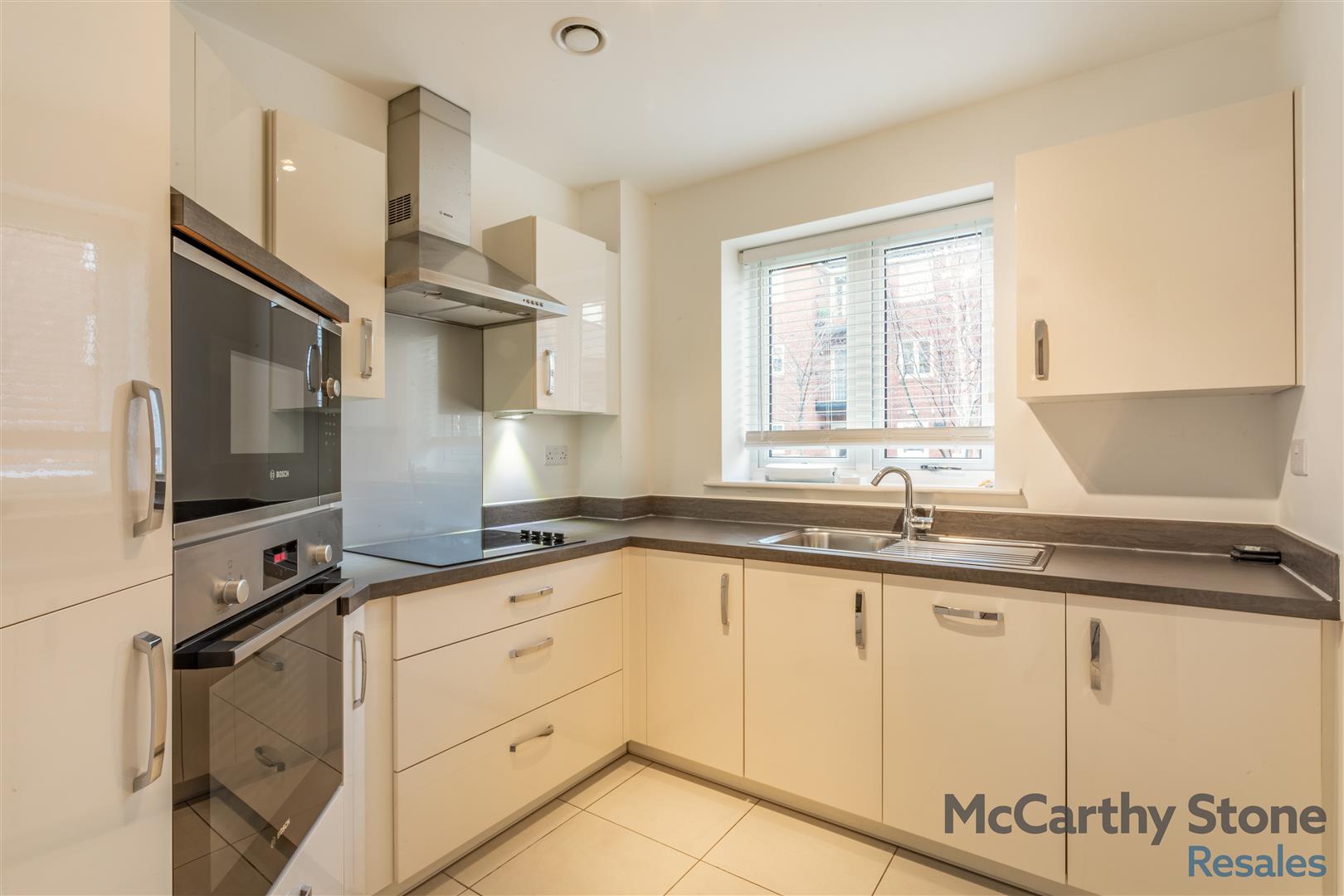 Oakhill Place, High View, Bedford, Bedfordshire, MK41 8FB