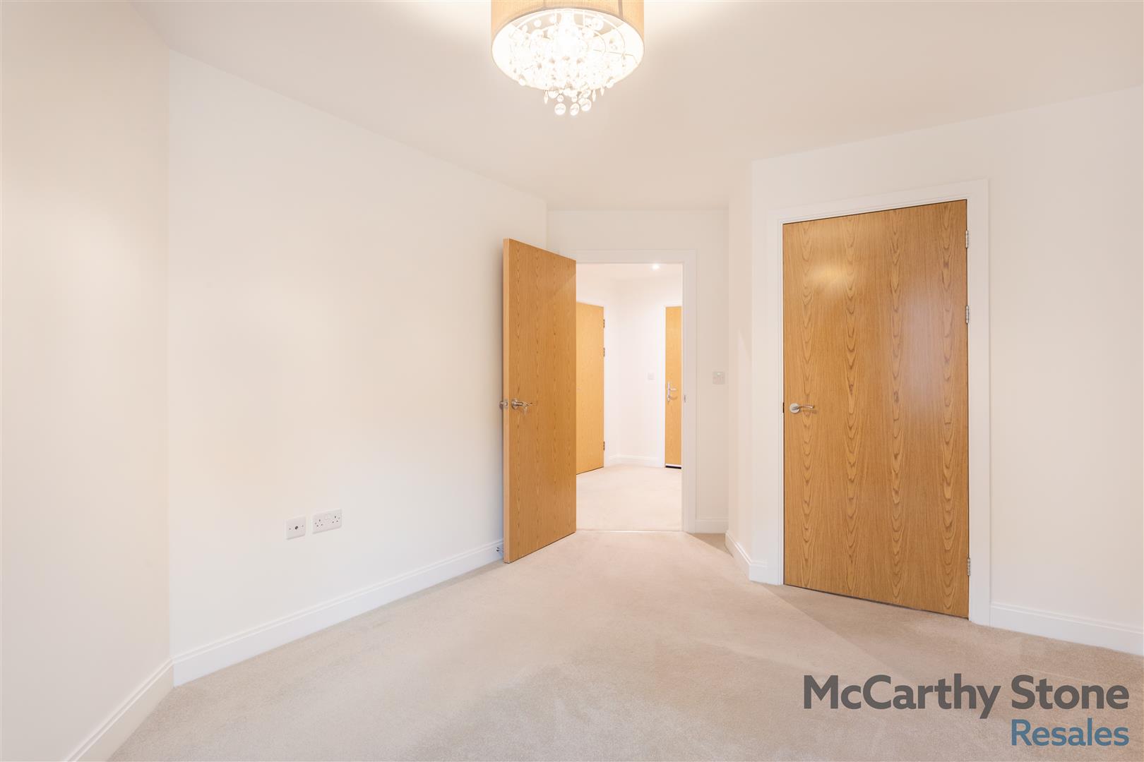 Oakhill Place, High View, Bedford, Bedfordshire, MK41 8FB