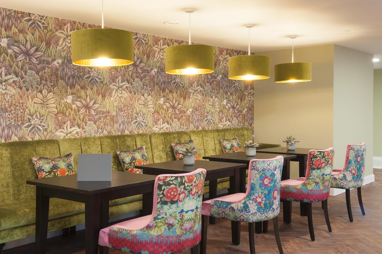 Shackleton Place, Bath Road, Devizes, Wiltshire, SN10 2GZ