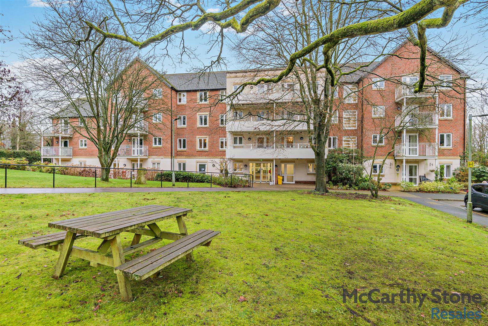 Shackleton Place, Bath Road, Devizes, Wiltshire, SN10 2GZ