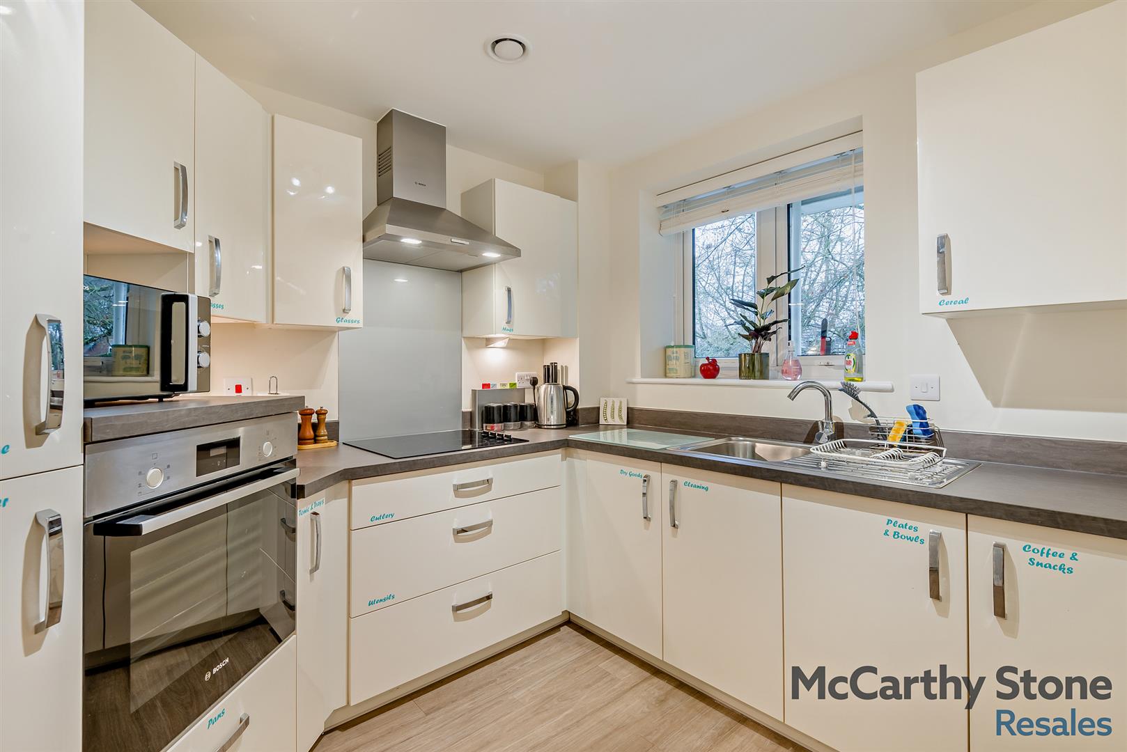 Shackleton Place, Bath Road, Devizes, Wiltshire, SN10 2GZ