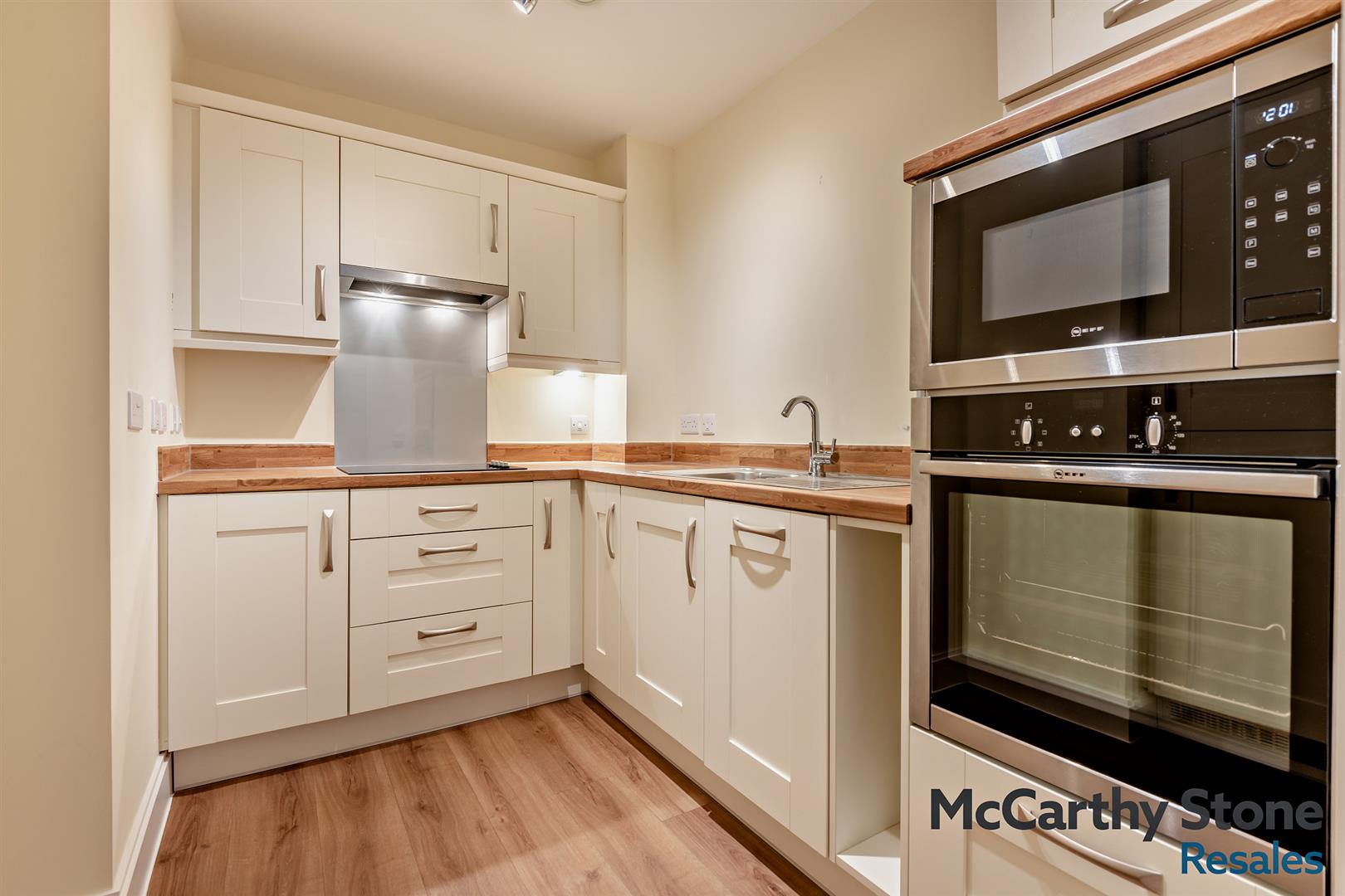 Bowes Lyon Court, Poundbury, Dorchester