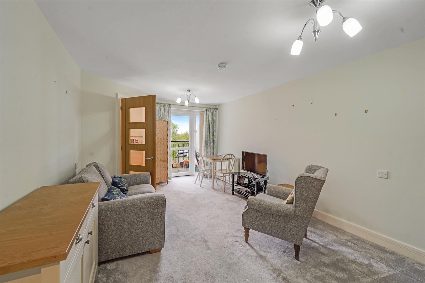 White Hart Lane, Romford