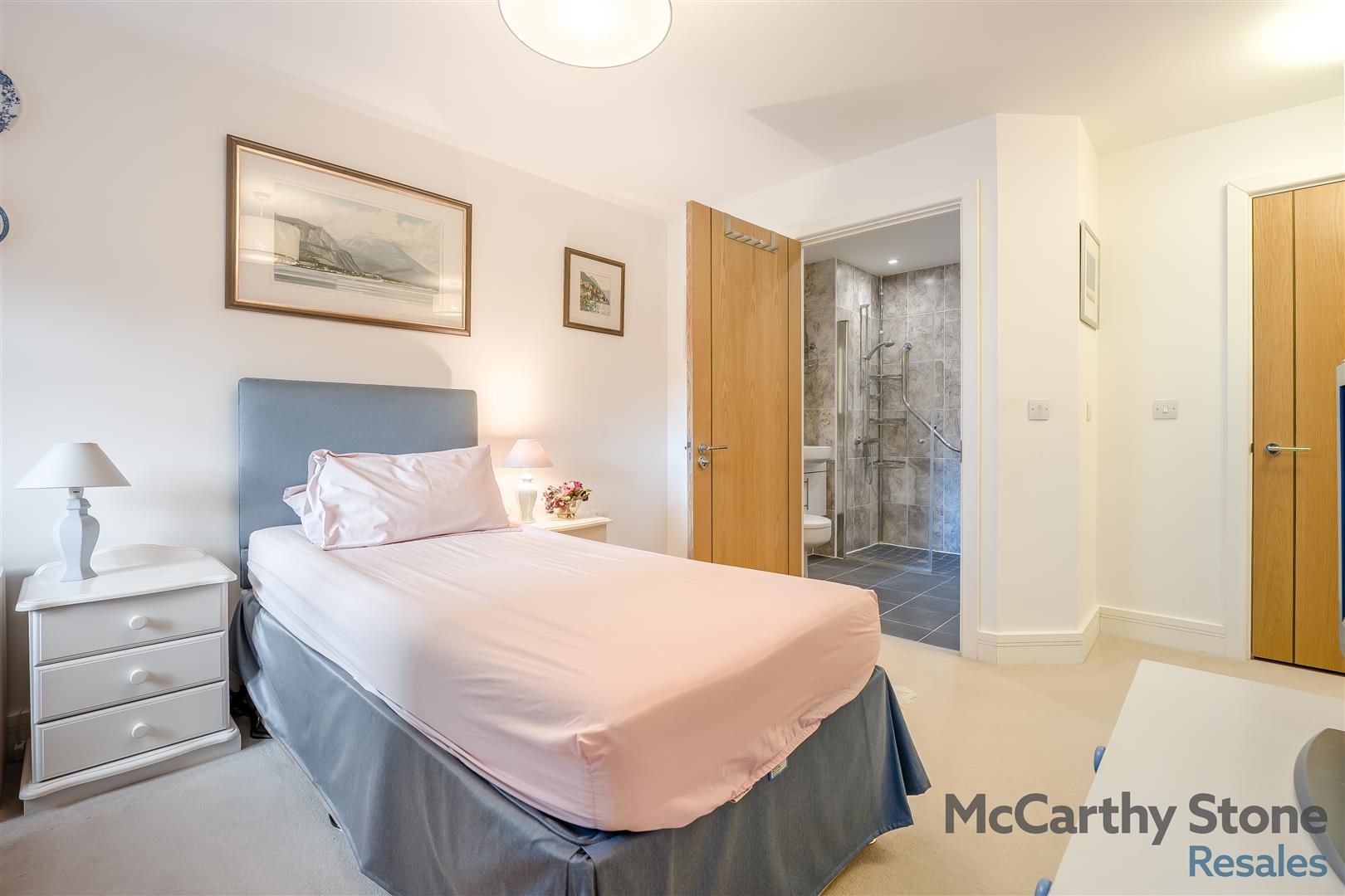 Holmes Place, Crowborough, TN6 2RS