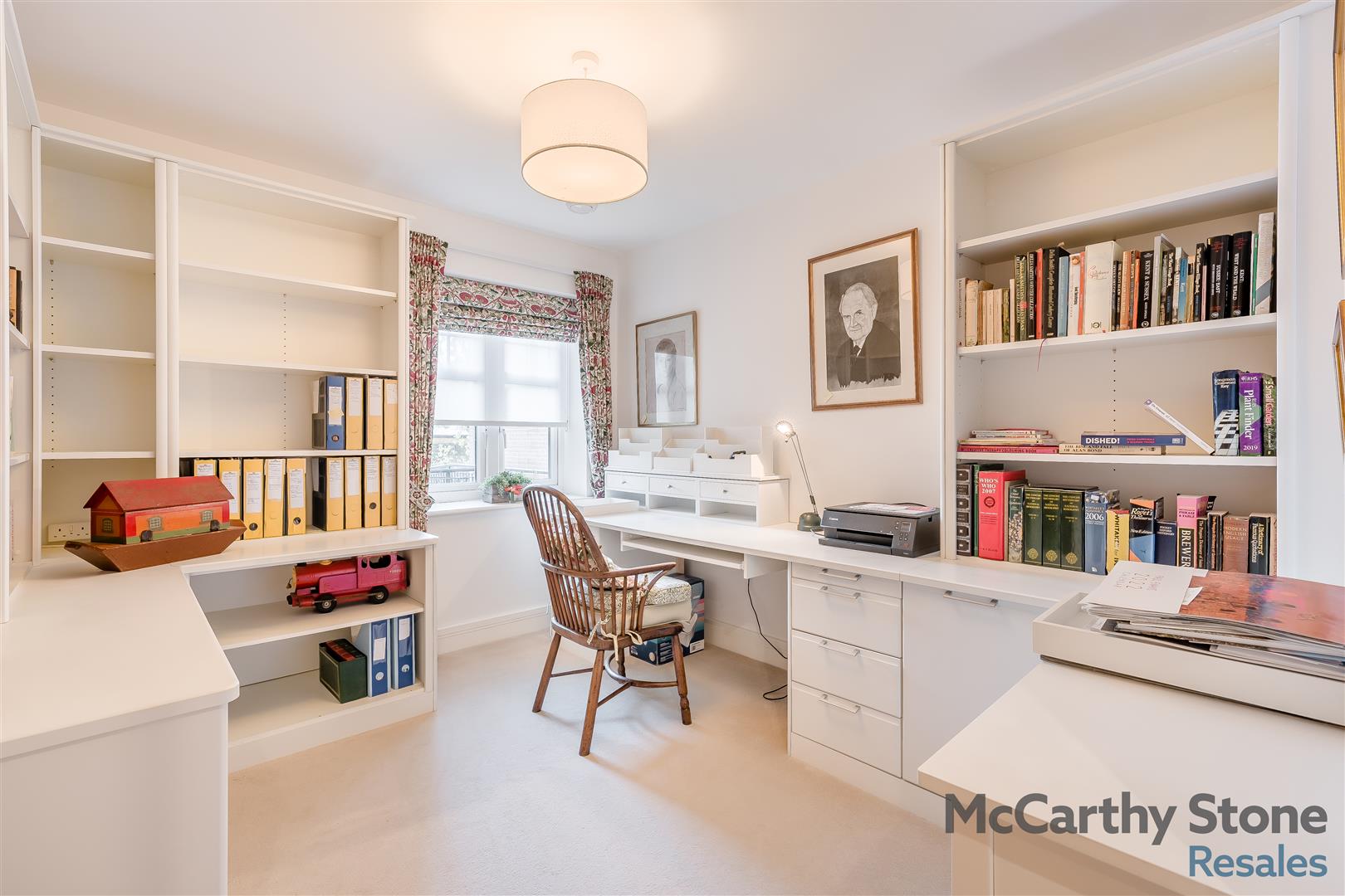 Holmes Place, Crowborough, TN6 2RS