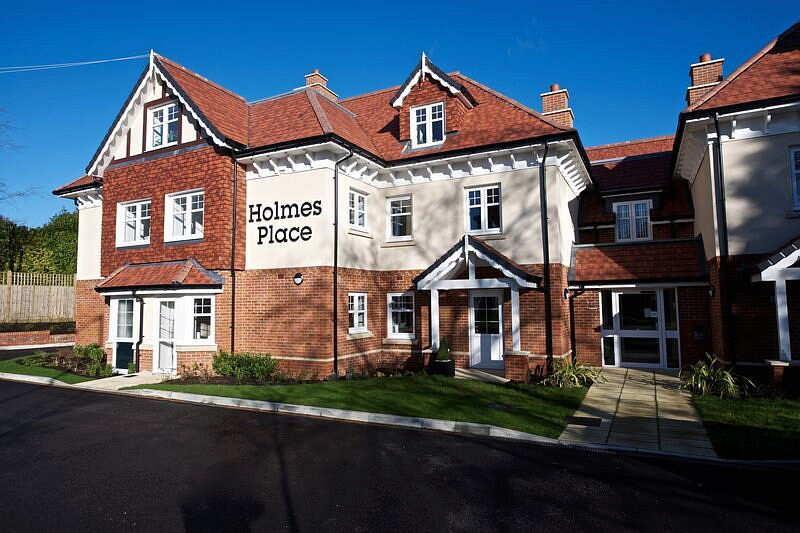 Holmes Place, Crowborough, TN6 2RS