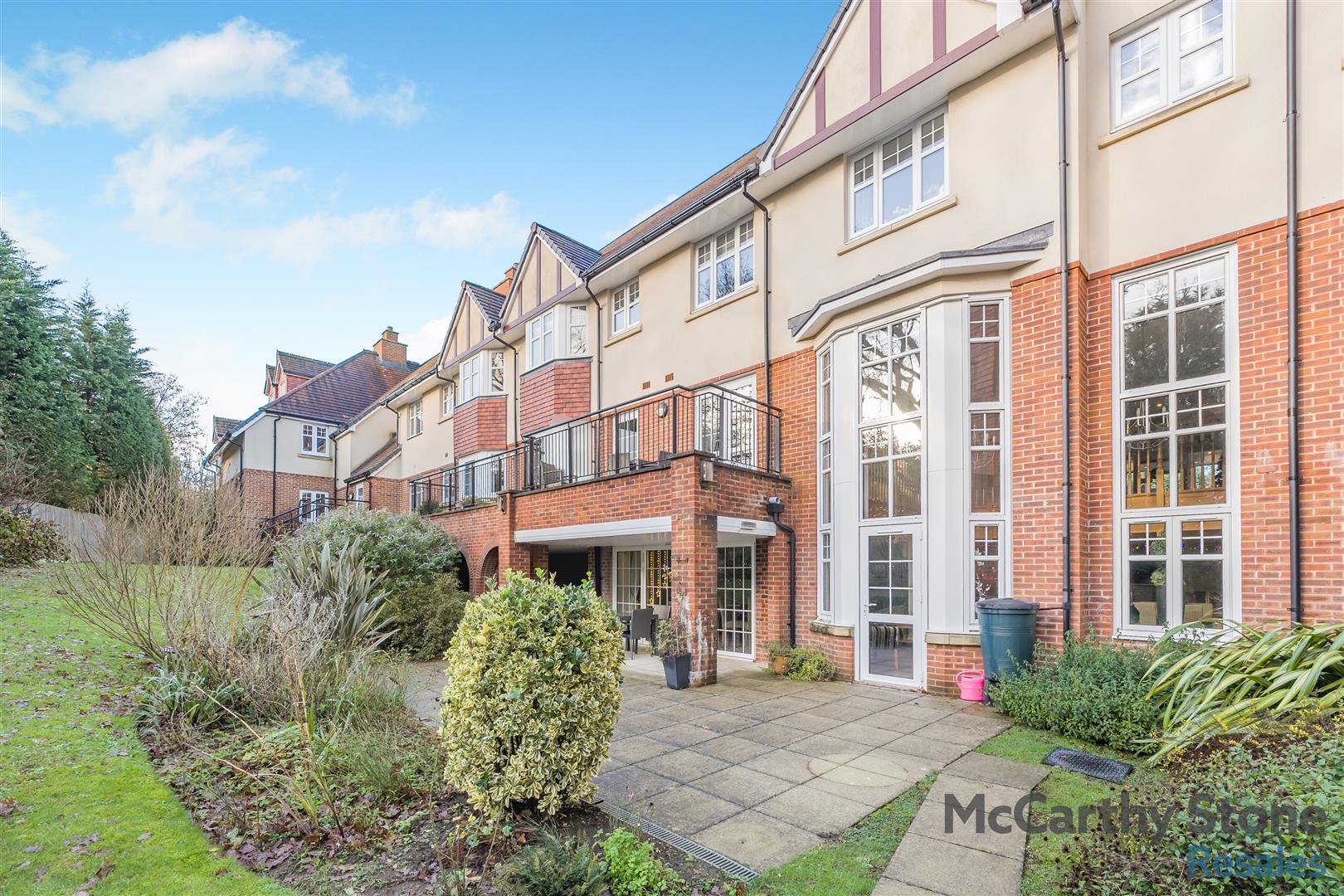 Holmes Place, Crowborough, TN6 2RS