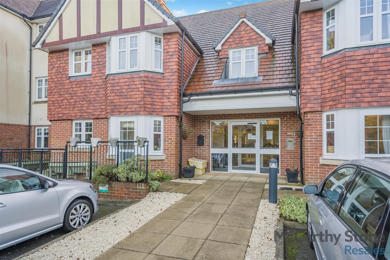 Holmes Place, Crowborough, TN6 2RS