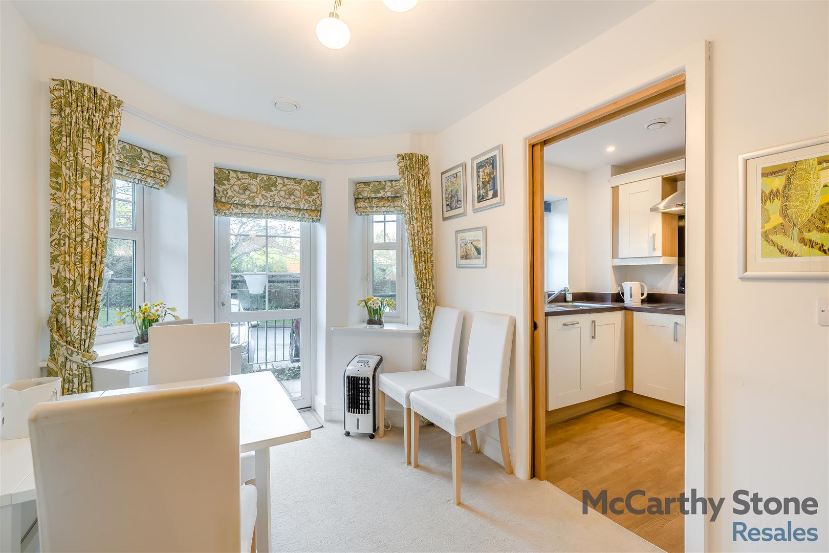 Holmes Place, Crowborough, TN6 2RS