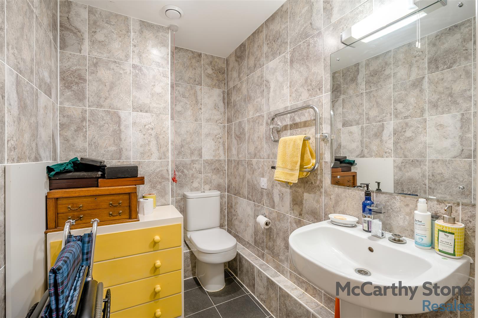 Holmes Place, Crowborough, TN6 2RS