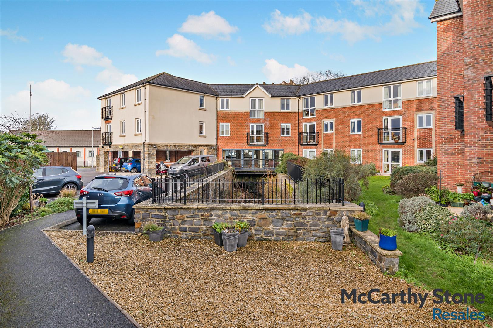 Coleridge Court, Clevedon, BS21 6FL