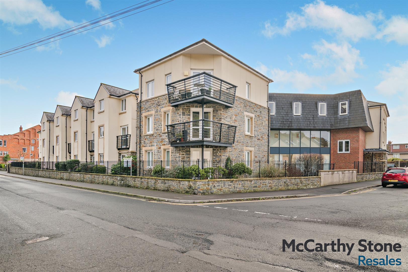 Coleridge Court, Clevedon, BS21 6FL