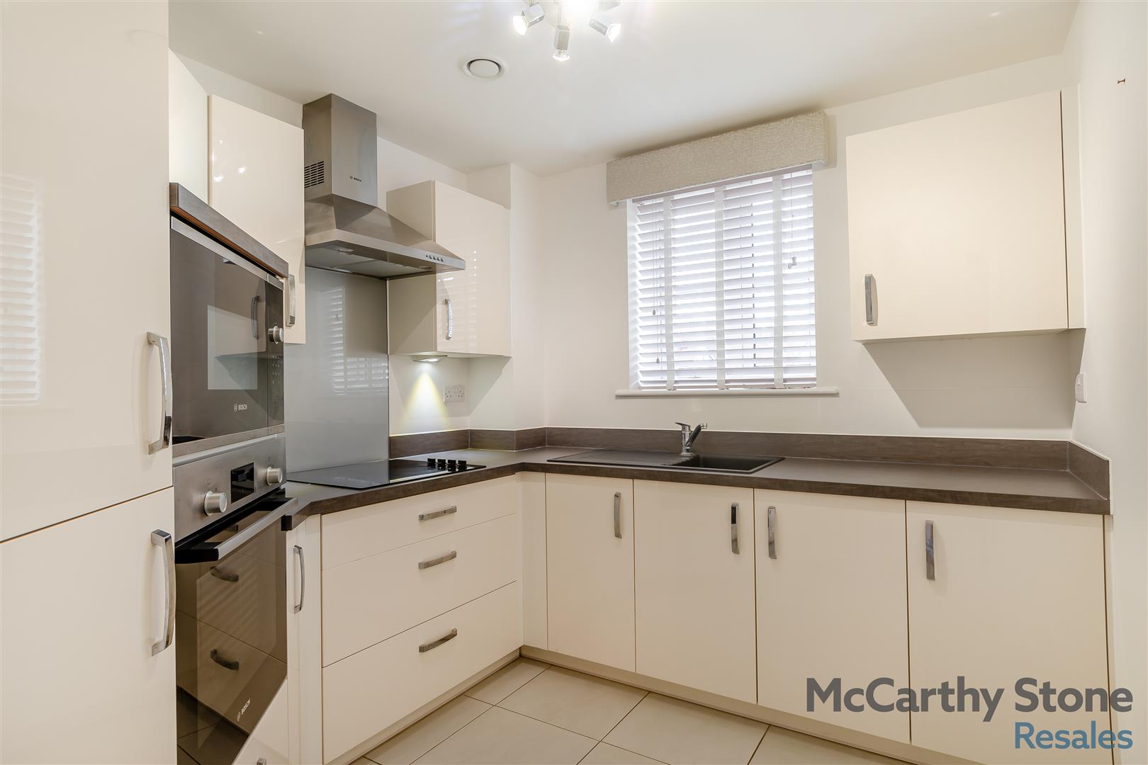 Lowe House, London Road, Knebworth