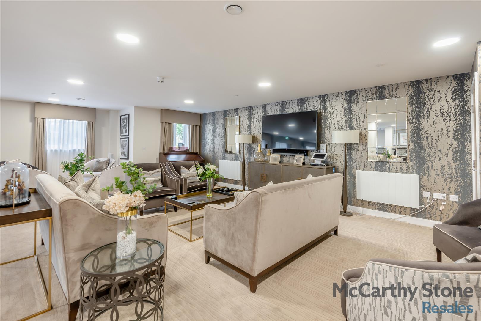 Lowe House, London Road, Knebworth