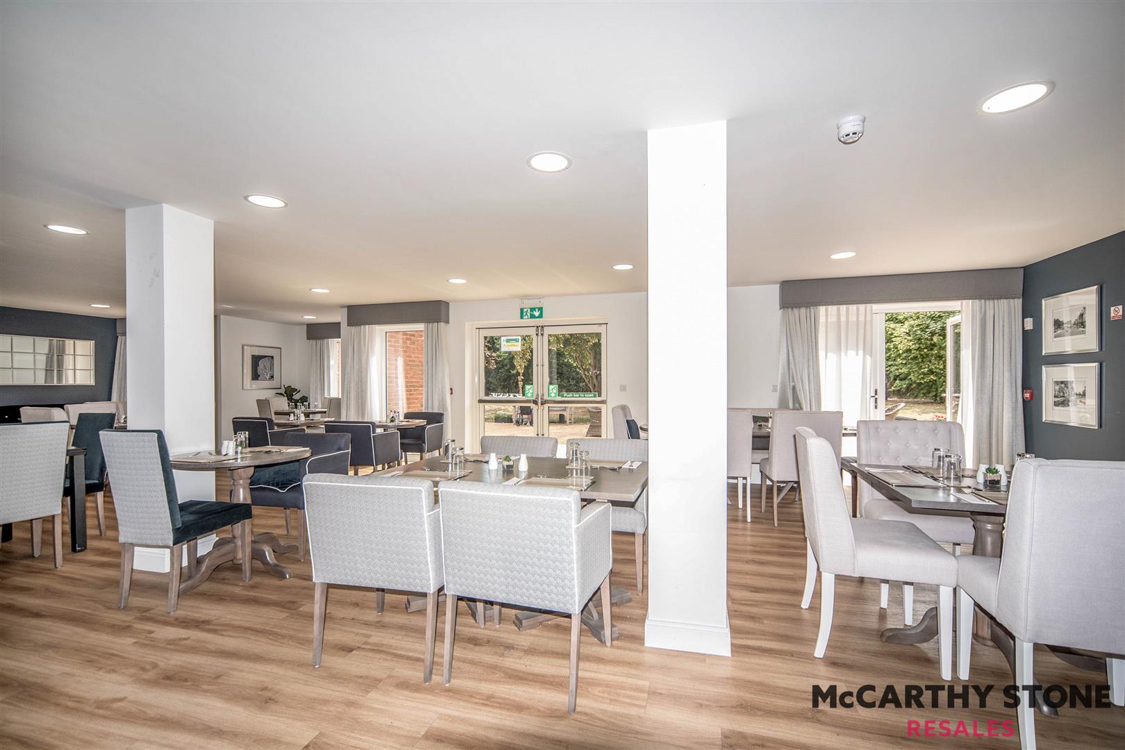 Oakhill Place, High View, Bedford, Bedfordshire, MK41 8FB