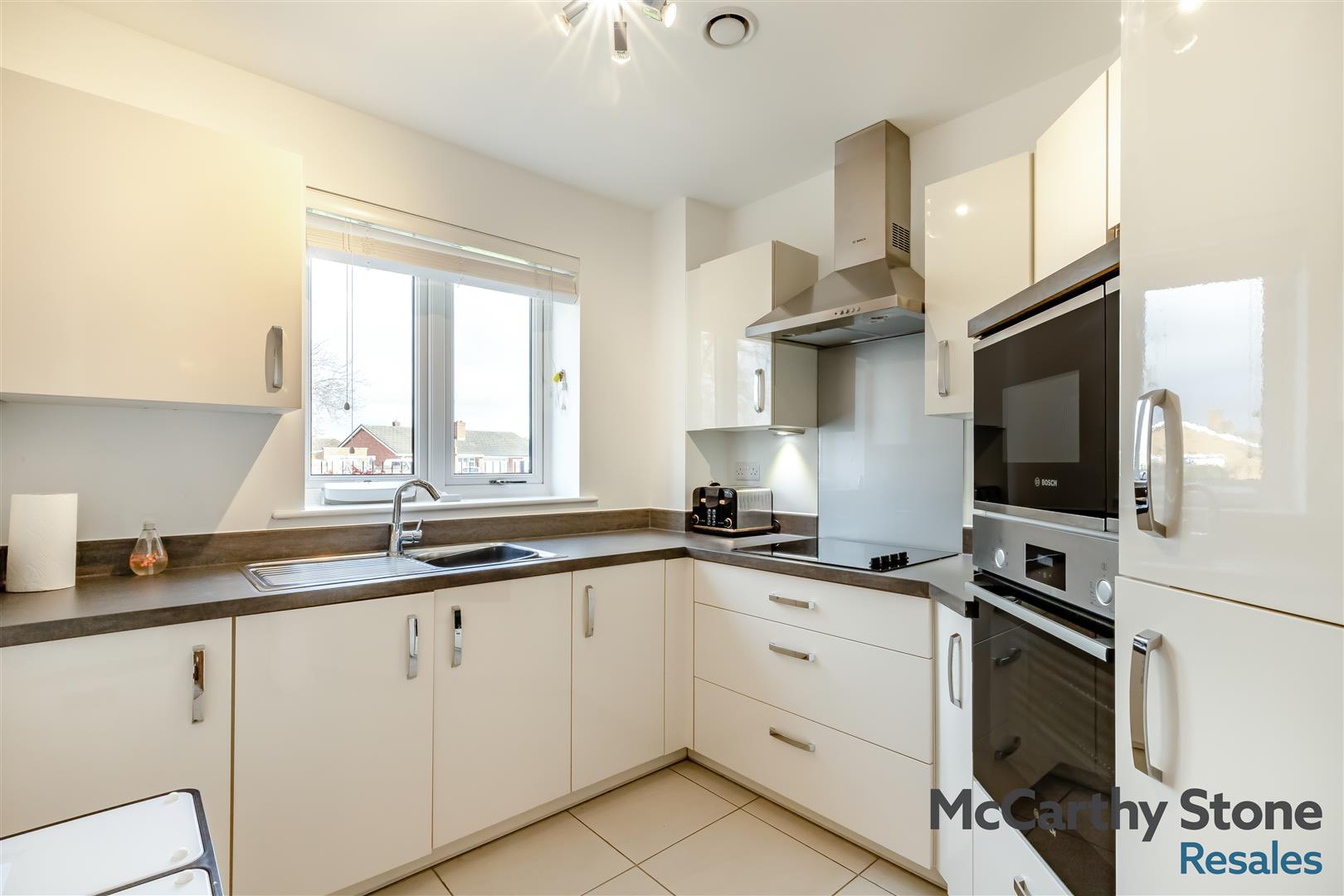 Oakhill Place, High View, Bedford, Bedfordshire, MK41 8FB