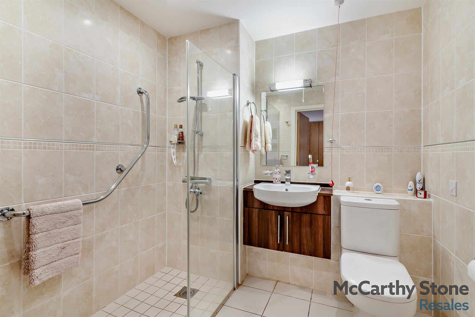 Holmes Place, Crowborough, TN6 2RS