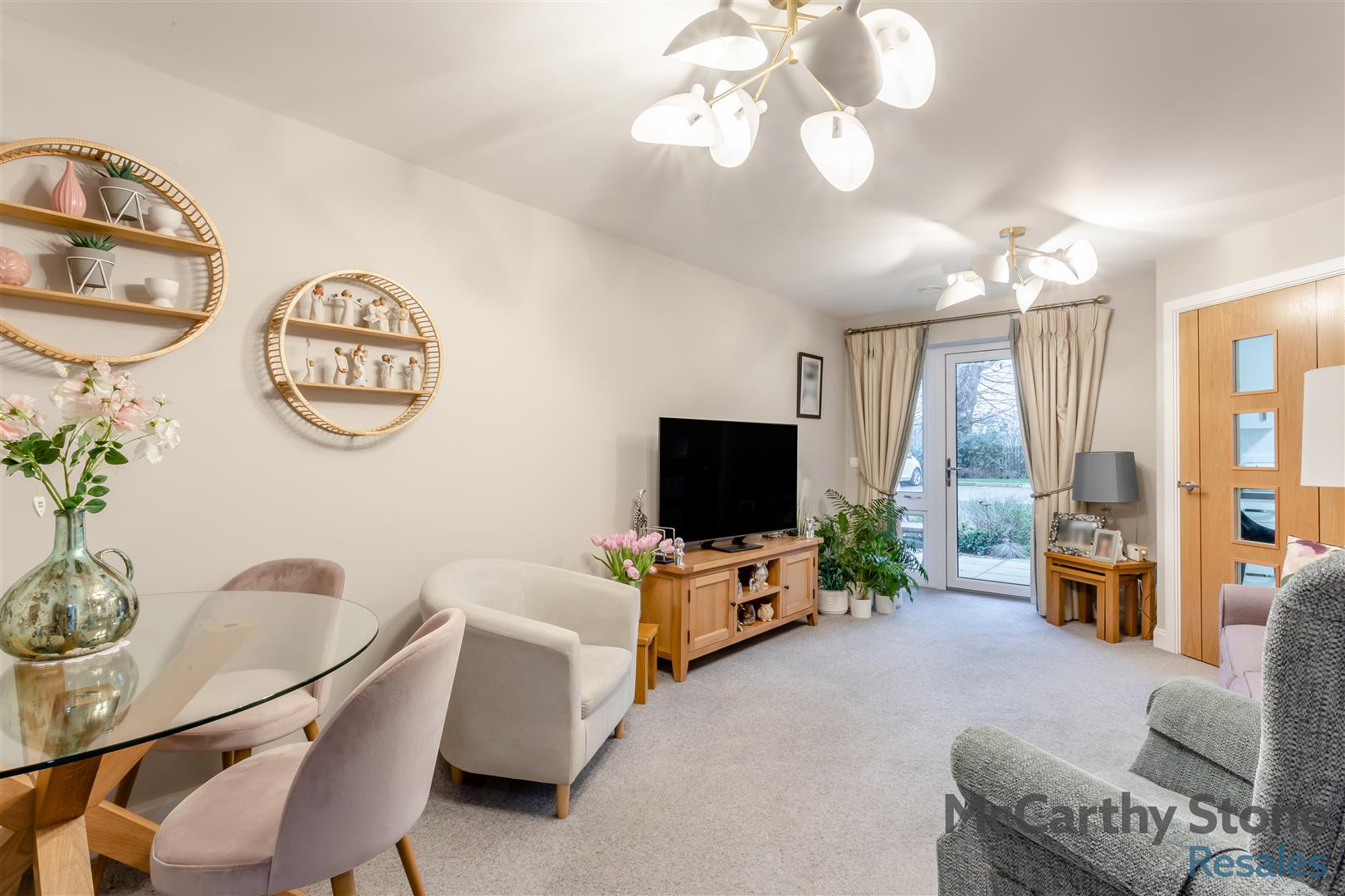 Lonsdale Park, Barleythorpe Road, Oakham, LE15 6QJ