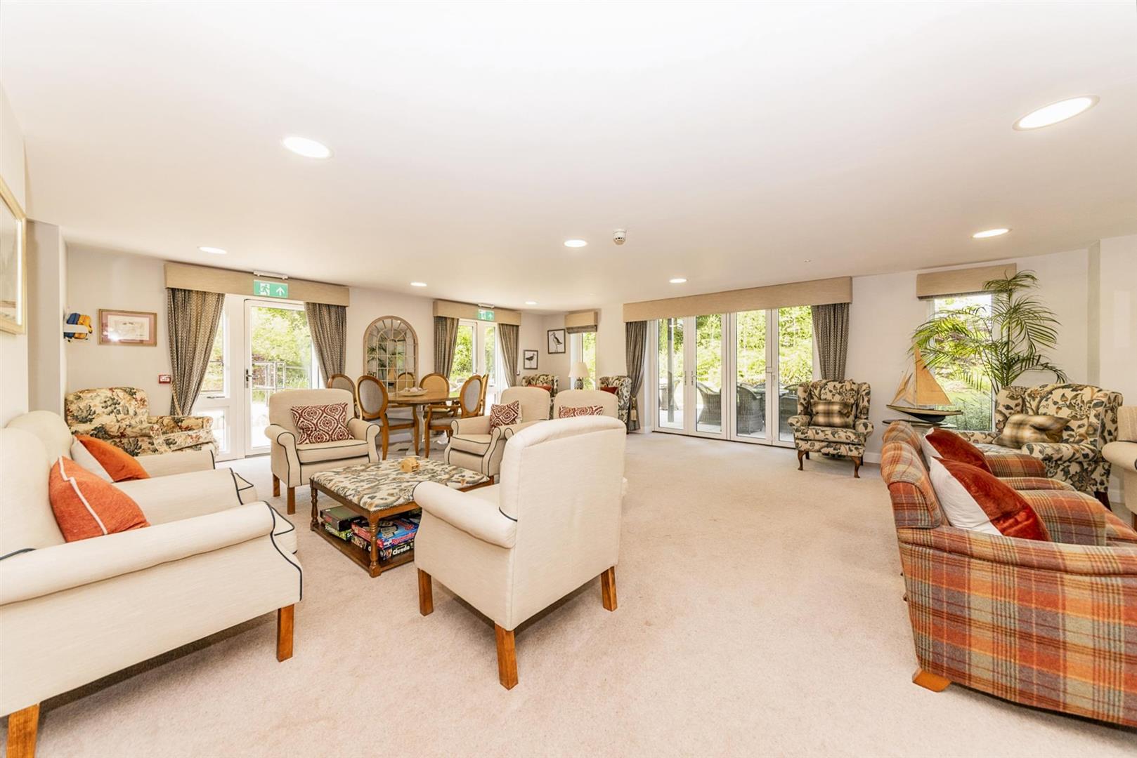 Lonsdale Park, Barleythorpe Road, Oakham, LE15 6QJ