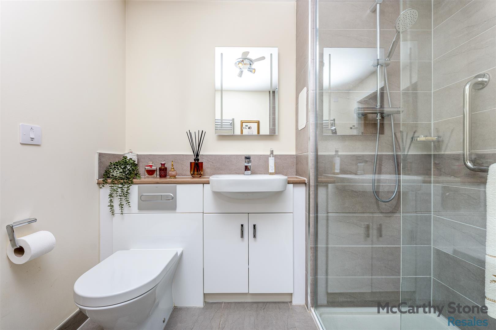 Flat 2/5 Merchants Gate, 69 Springkell Avenue, Glasgow