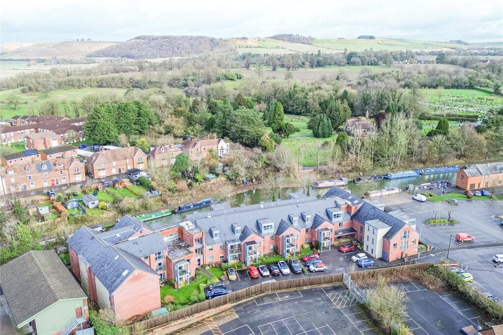 Anstie Court, Wharf Street, Devizes, SN10 1GA