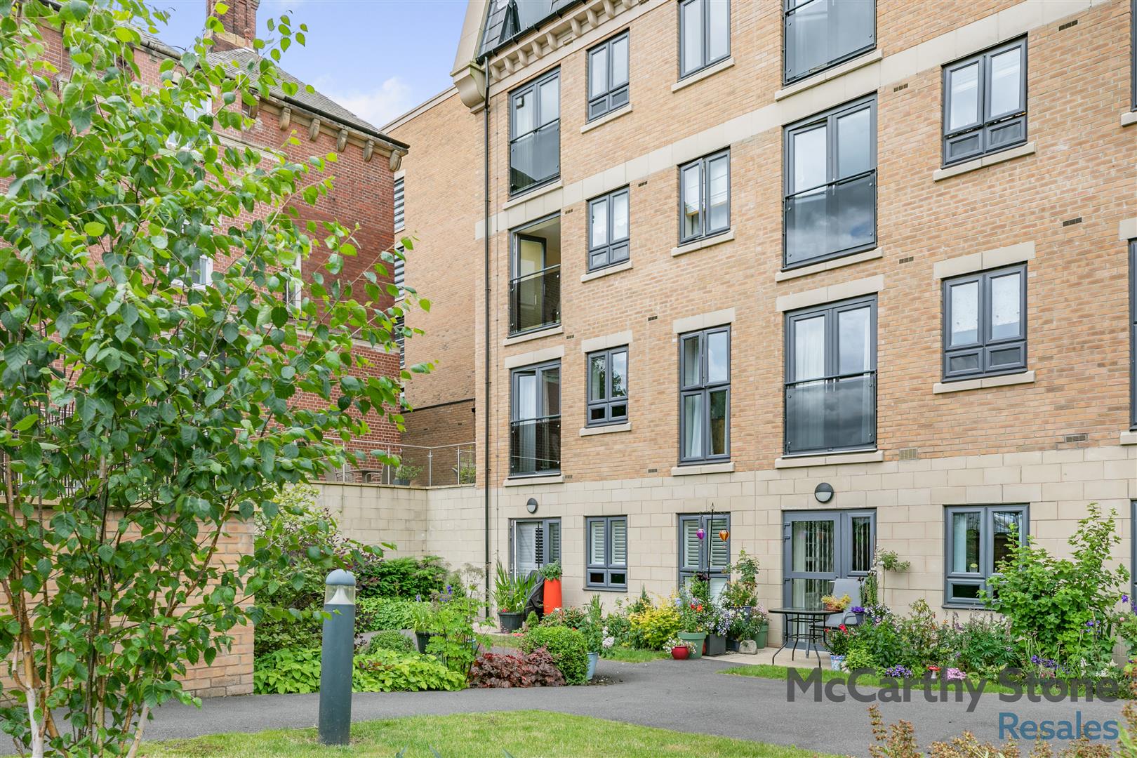 Beckett Grange, Barnsley