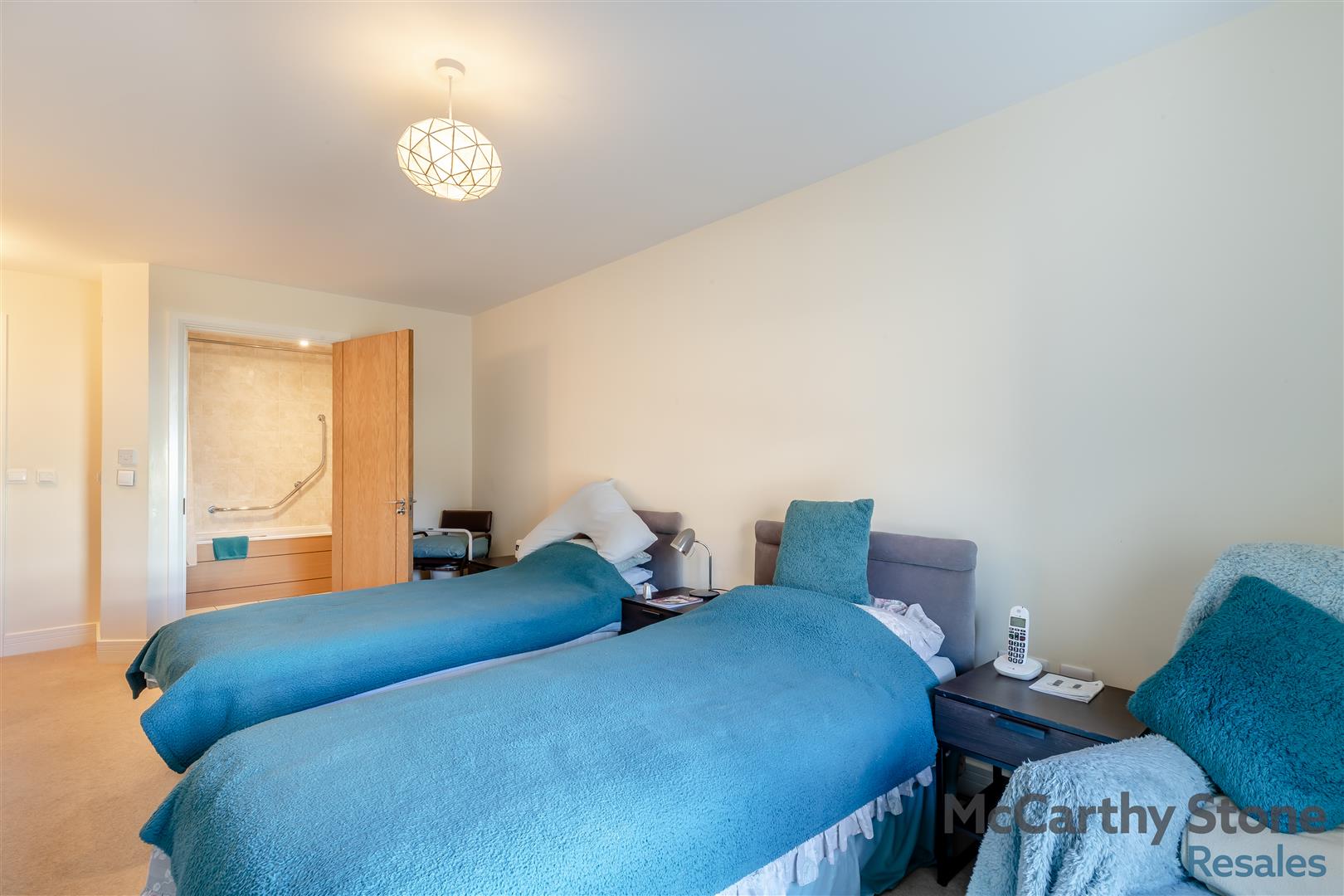 Elliott Court, High Street North, Dunstable