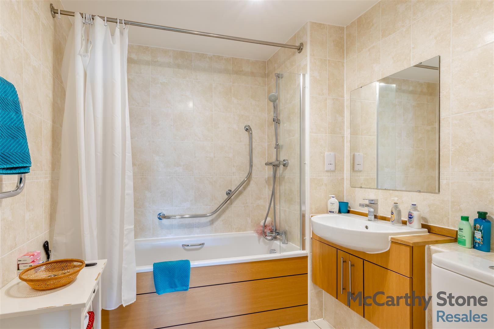 Elliott Court, High Street North, Dunstable