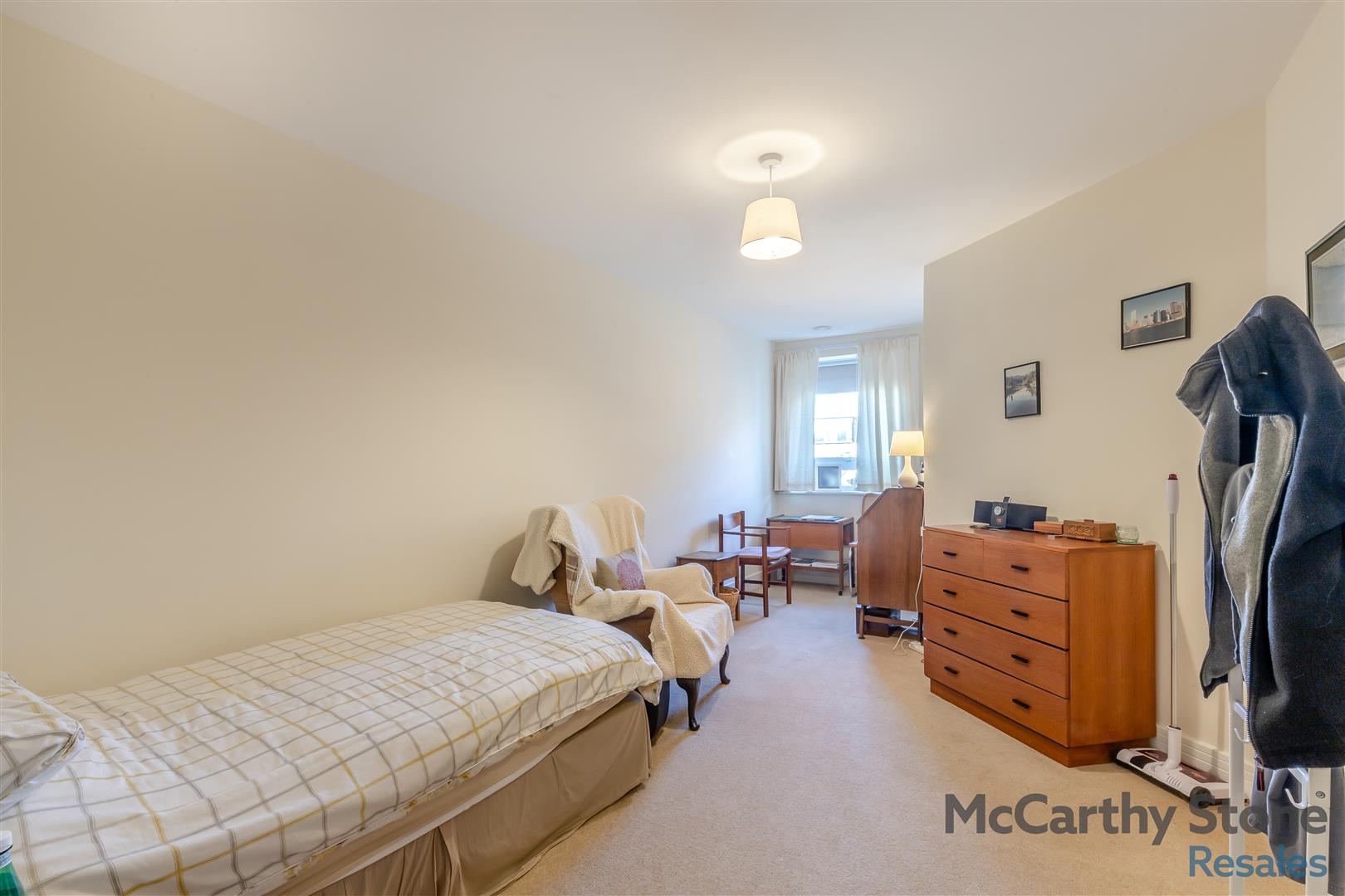 Elliott Court, High Street North, Dunstable